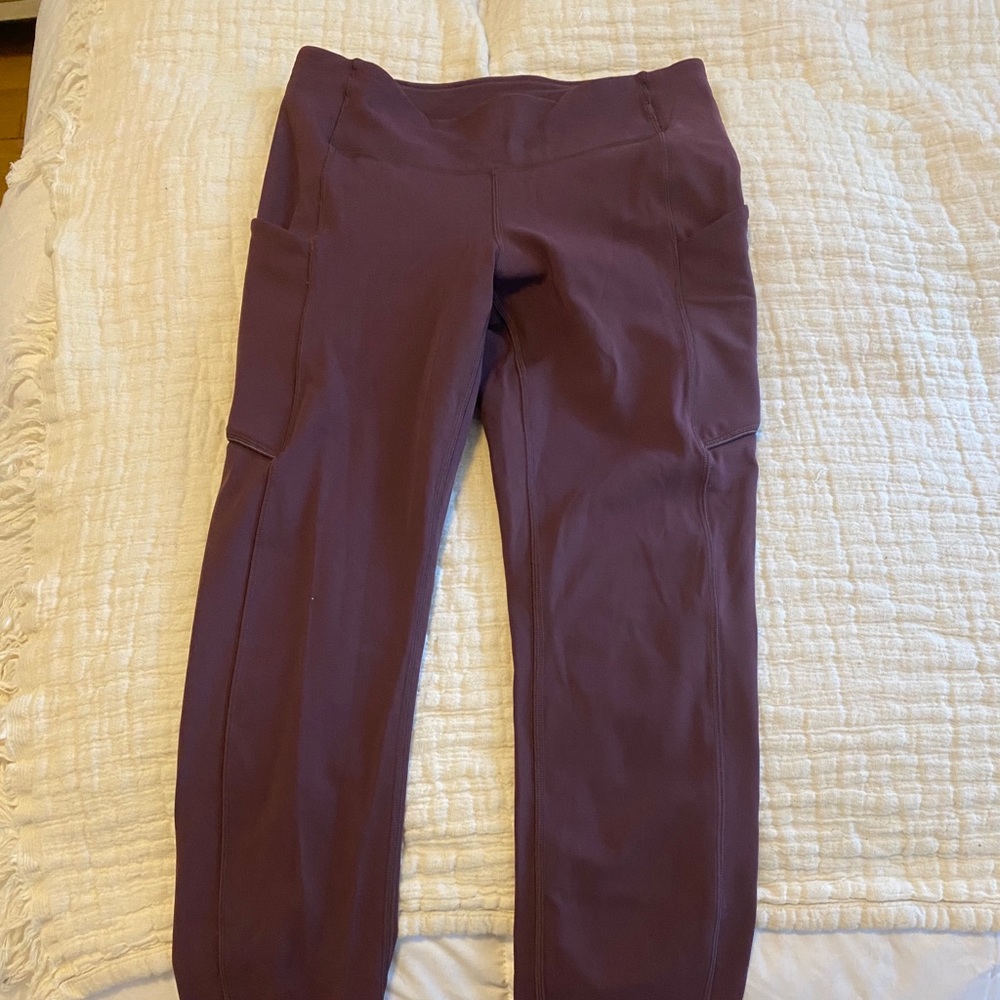 Lululemon speed up tight size 4